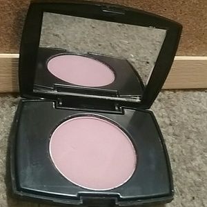 Blush Subtil Delicate Oil-Free Powder Blush